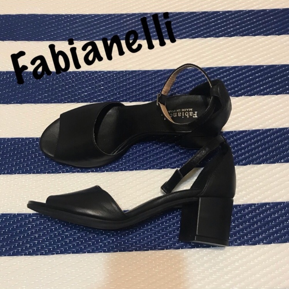 Fabianelli Black Mid Heel Size 7 Made in Italy New